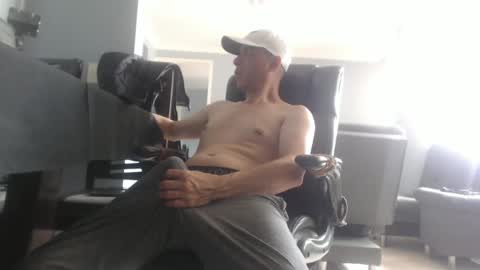 Snapshot of serioyhetero19 chatting on 02-01-25, 05:58 hetero serio discreto online show from 02-01-25, 05:58