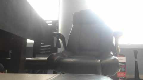 Snapshot of serioyhetero19 chatting on 09-17-25, 08:32 hetero serio discreto online show from 09-17-25, 08:32