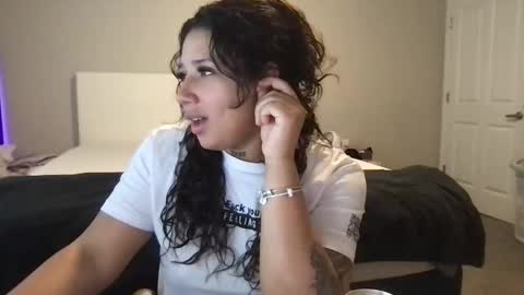 Snapshot of servexely chatting on 03-13-26, 05:30 servexely online show from 03-13-26, 05:30