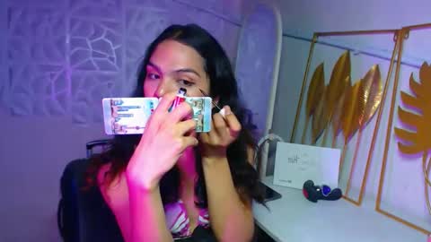 Bella online show from 11-30-25, 09:13