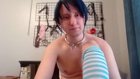 Servile Sarah online show from 02-11-25, 09:56