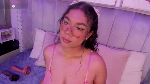 Snapshot of seshat_hitt chatting on 11-05-25, 02:44 Seshat online show from 11-05-25, 02:44