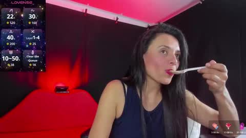 Snapshot of sesymilf chatting on 09-27-25, 03:22 LUCERO online show from 09-27-25, 03:22