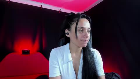 Snapshot of sesymilf chatting on 10-05-25, 03:16 LUCERO online show from 10-05-25, 03:16