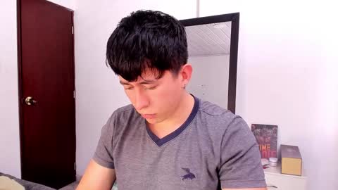 Snapshot of setsuna_10 chatting on 01-27-25, 10:38 david  online show from 01-27-25, 10:38