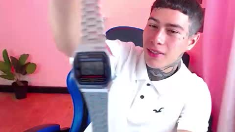 Snapshot of setthomas chatting on 10-20-25, 03:45 Thomas online show from 10-20-25, 03:45