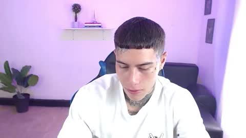 Snapshot of setthomas chatting on 10-28-25, 03:14 Thomas online show from 10-28-25, 03:14