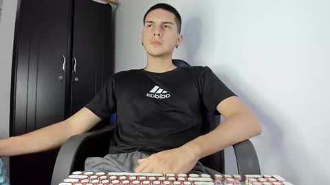 Snapshot of settxx chatting on 11-25-25, 02:55 Ig Sethxrein online show from 11-25-25, 02:55