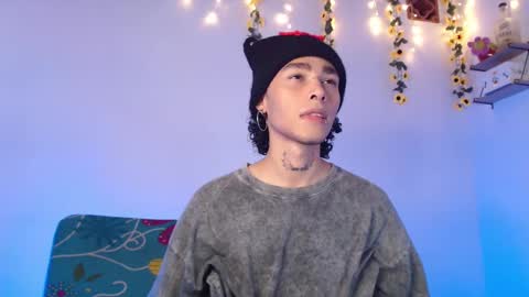 Snapshot of seven7xis chatting on 03-12-25, 05:02 Alexis online show from 03-12-25, 05:02