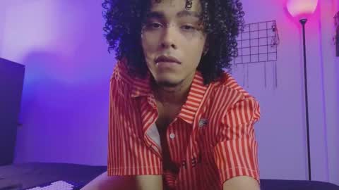 Snapshot of seven7xis chatting on 10-31-25, 04:24 Alexis online show from 10-31-25, 04:24