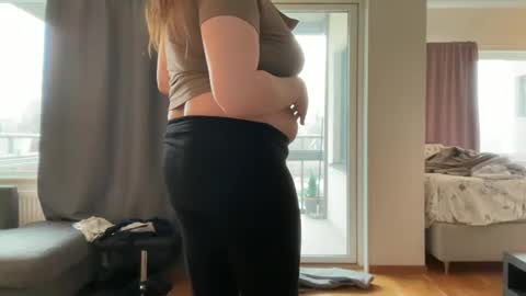 Snapshot of sex6mmm chatting on 02-21-25, 01:11 sex6mmm online show from 02-21-25, 01:11