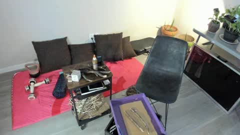 sex_addicted_artist online show from 10-04-25, 08:51