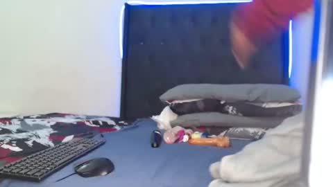 sex_bomb30 online show from 05-10-26, 07:19