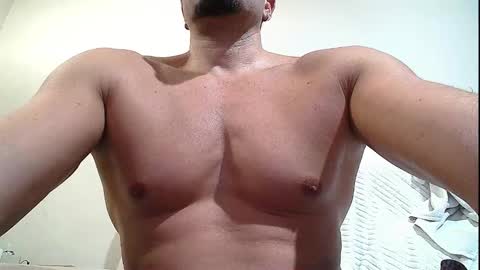 SEX MACHINE 19 online show from 10-10-25, 08:35