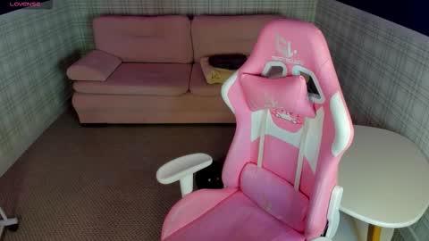 Snapshot of sex_puma chatting on 12-01-25, 04:23 sex_puma online show from 12-01-25, 04:23