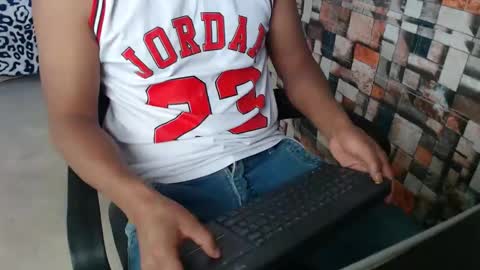 arnold online show from 11-04-25, 09:25