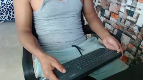 arnold online show from 11-21-25, 09:35