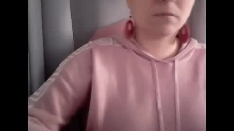 Snapshot of sexcoppia_24 chatting on 10-11-25, 10:36 sexcoppia_24 online show from 10-11-25, 10:36