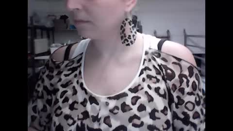 Snapshot of sexcoppia_24 chatting on 10-29-25, 11:01 sexcoppia_24 online show from 10-29-25, 11:01