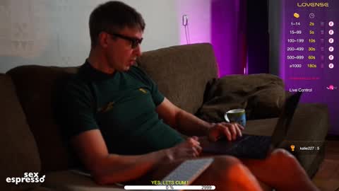 Snapshot of sexespresso chatting on 10-17-25, 03:25 Thank you for Birthday Wishes  online show from 10-17-25, 03:25