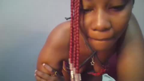 Maggie online show from 03-04-25, 04:06