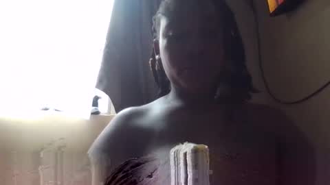 Maggie online show from 10-26-25, 10:21