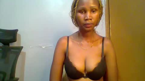 Snapshot of sexie_love chatting on 02-27-25, 01:05 Nancy online show from 02-27-25, 01:05