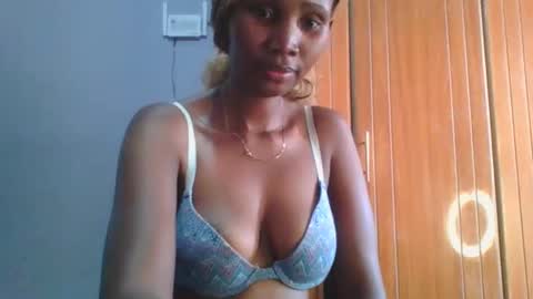 Snapshot of sexie_love chatting on 03-09-25, 11:25 Nancy online show from 03-09-25, 11:25
