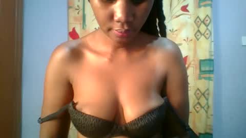 Snapshot of sexie_love chatting on 10-21-25, 02:45 Nancy online show from 10-21-25, 02:45