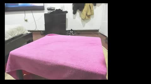 Snapshot of sexiipocahonta chatting on 09-20-25, 02:12 djones online show from 09-20-25, 02:12