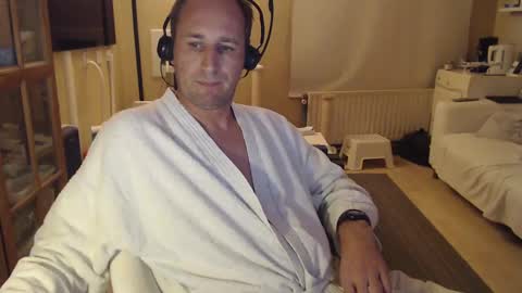 Snapshot of sexlobo1 chatting on 01-09-25, 12:35 Sexlobo online show from 01-09-25, 12:35