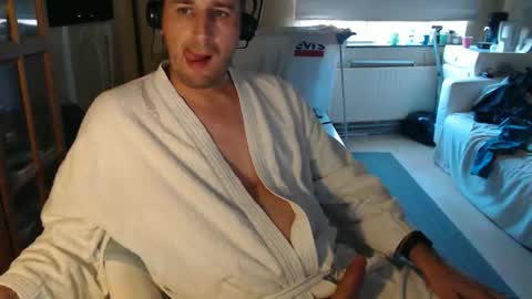 Snapshot of sexlobo1 chatting on 03-08-25, 04:39 Sexlobo online show from 03-08-25, 04:39