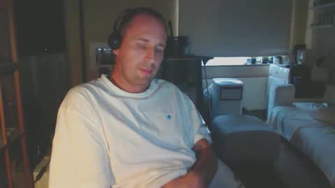 Snapshot of sexlobo1 chatting on 09-25-25, 05:05 Sexlobo online show from 09-25-25, 05:05