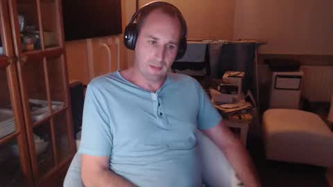 Snapshot of sexlobo1 chatting on 10-21-25, 02:01 Sexlobo online show from 10-21-25, 02:01