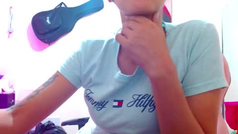 Snapshot of sexmilkdirty chatting on 12-21-24, 04:41 sexmilkdirty online show from 12-21-24, 04:41