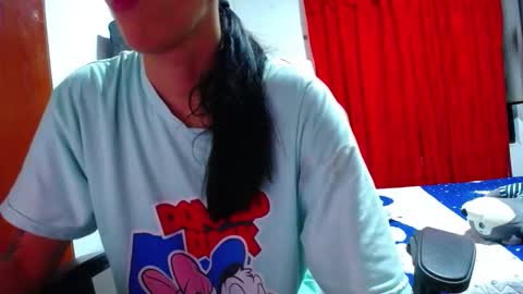 Snapshot of sexmilkdirty chatting on 11-25-25, 12:43 sexmilkdirty online show from 11-25-25, 12:43