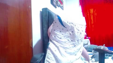 Snapshot of sexmilkdirty chatting on 12-02-25, 09:43 sexmilkdirty online show from 12-02-25, 09:43