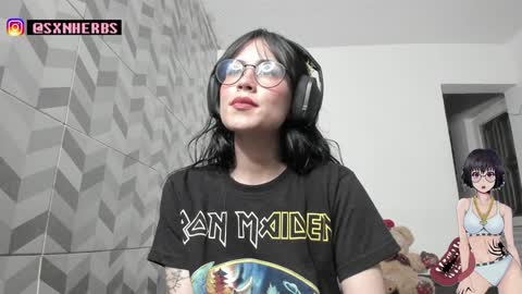 Snapshot of sexnherbs chatting on 12-19-24, 04:23         online show from 12-19-24, 04:23