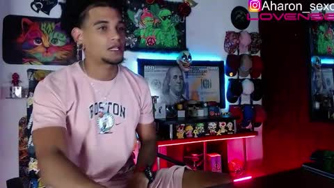 Snapshot of sexo_aharon chatting on 10-17-25, 05:10 Aharon ravelo online show from 10-17-25, 05:10