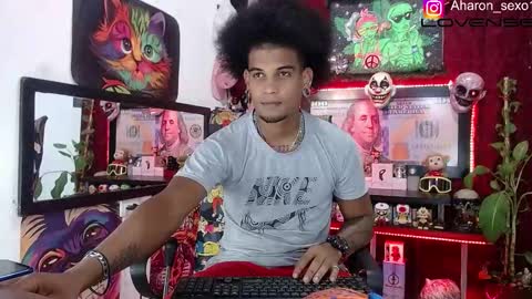 Snapshot of sexo_aharon chatting on 11-15-25, 03:48 Aharon ravelo online show from 11-15-25, 03:48