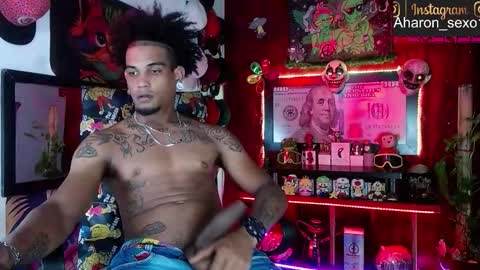 Aharon  ravelo online show from 12-14-25, 01:11