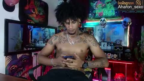 Aharon  ravelo online show from 12-16-25, 07:24