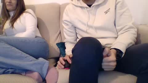 sexopareja332023 online show from 02-14-25, 11:31