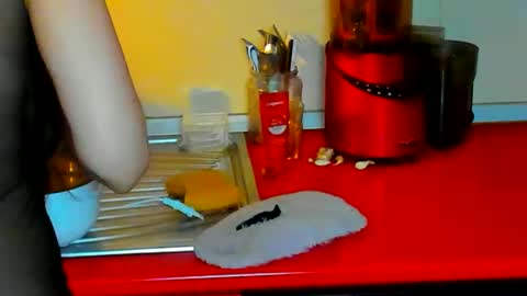 sexqueen1111 online show from 03-08-26, 02:04