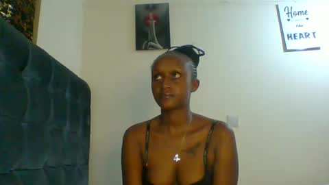 Snapshot of sexsy_sally chatting on 12-12-24, 09:04 sexsysally online show from 12-12-24, 09:04