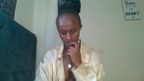 Snapshot of sexsy_sally chatting on 12-26-24, 08:39 sexsysally online show from 12-26-24, 08:39