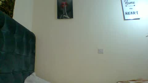 Snapshot of sexsy_sally chatting on 12-27-24, 08:50 sexsysally online show from 12-27-24, 08:50