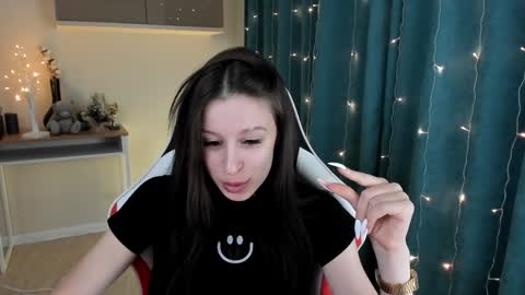 Snapshot of sextezi chatting on 12-18-24, 03:55 sextezi online show from 12-18-24, 03:55