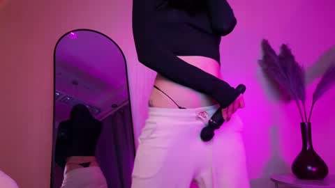 Snapshot of sextezi chatting on 01-24-25, 06:25 sextezi online show from 01-24-25, 06:25