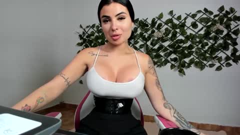 SARA    online show from 12-12-24, 03:37